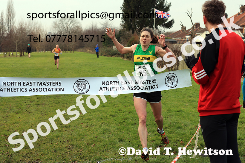 Womens 35s and over and Mens 65 and Over, 2025 NEMAA Cross Country Champs., Acklam, Middlesbrough. Photo: David T. Hewitson/Sports for All Pics